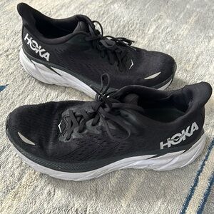 Women’s Hoka Clifton 8 in Size 8